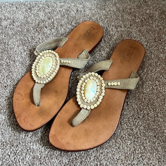 Bo'em Plage Italian Leather Beaded Shell Thong Sandals | Taupe Suede - Picture 2 of 5